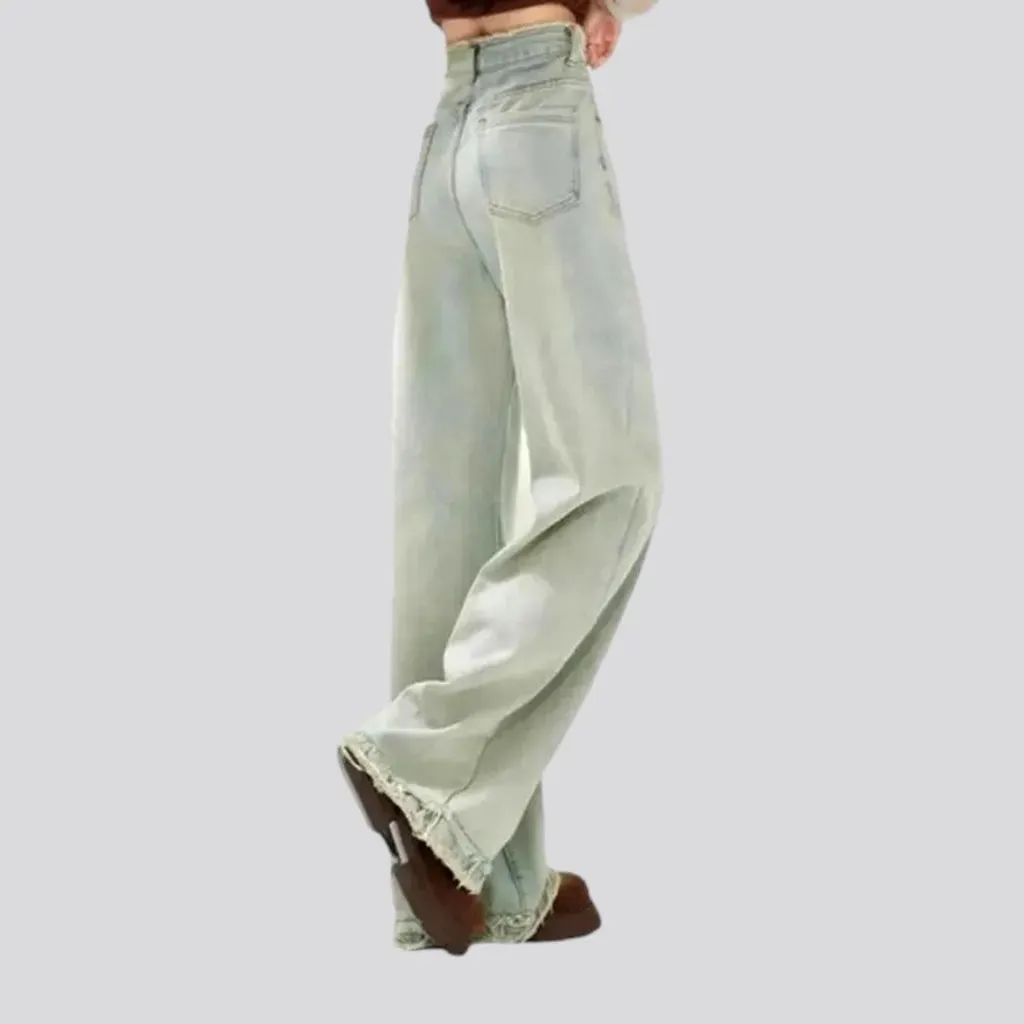 Floor-length bleached jeans for ladies