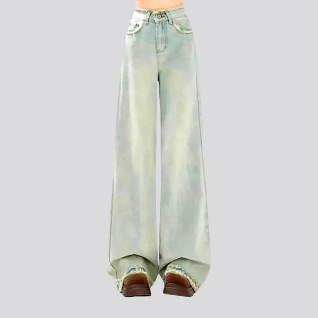 Floor-length bleached jeans for ladies