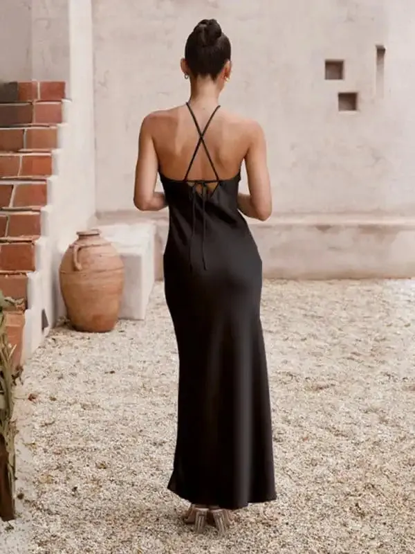 Women’s Halterneck Backless Elegant Dress