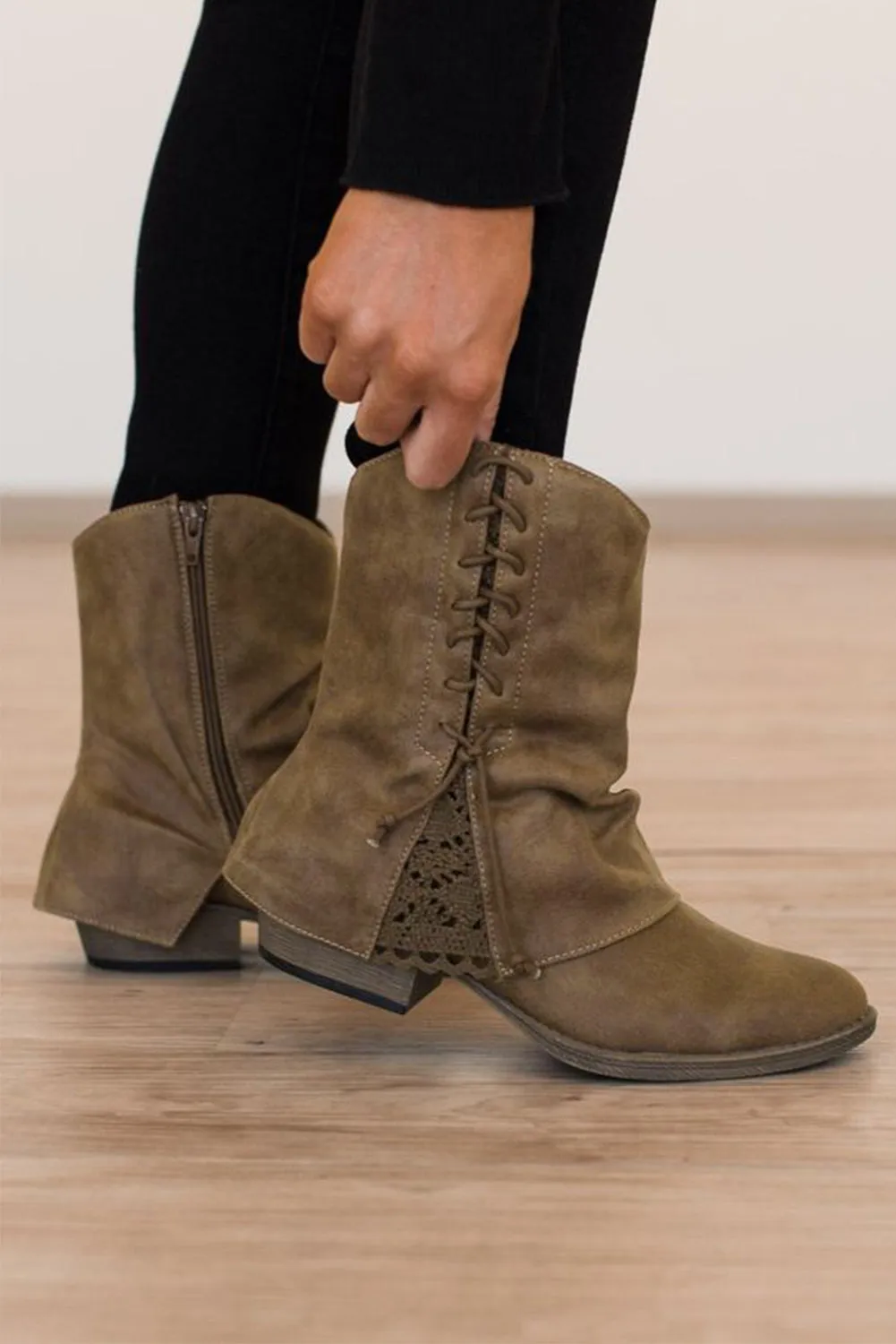 Women's Lace Detail Faux Leather Ankle Boots